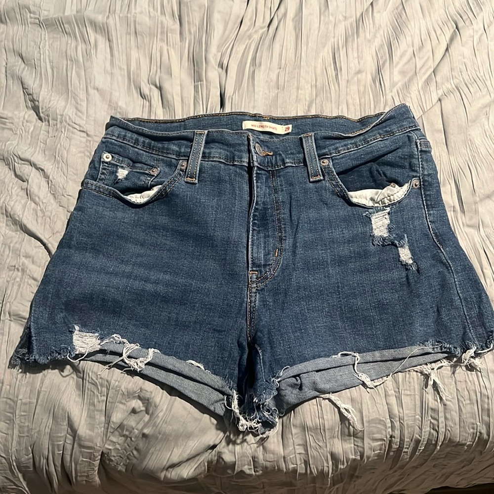 High Rise Levi Shorts